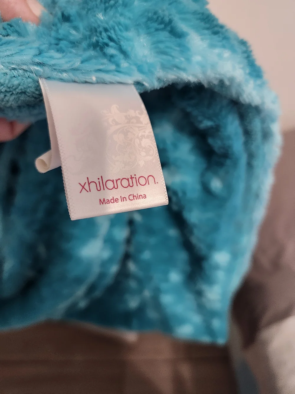 Xhilaration Teal Plush Faux Fur Throw Blanket